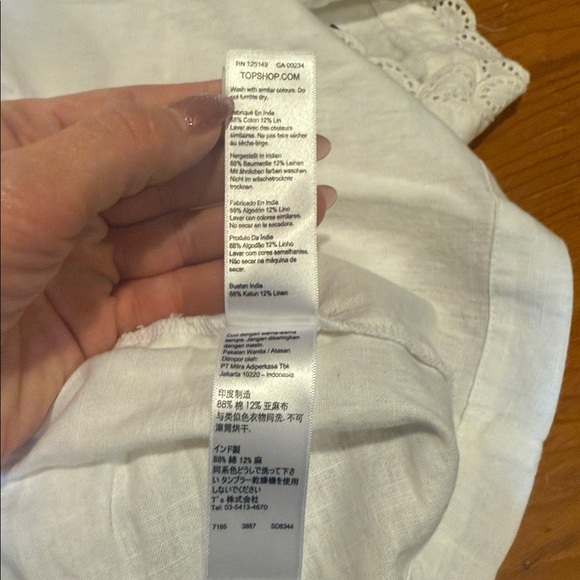 TopShop sz 4 Heart Eyelet Blouse - Picture 5 of 6